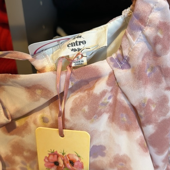 Entro white/pink floral short sleeve curved hem lined cut out midi dress S NWT - Picture 2 of 3